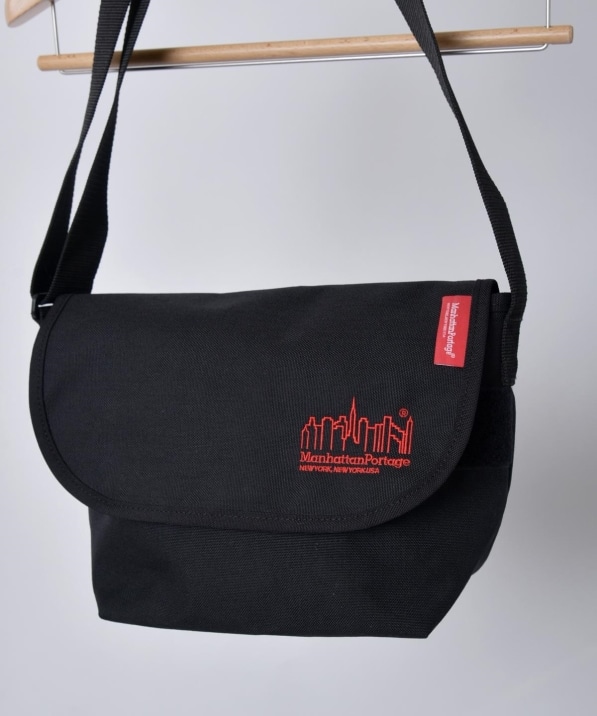 Manhattan Portage: 別注 Embroidery Messenger Bag JR: バッグ SHIPS 
